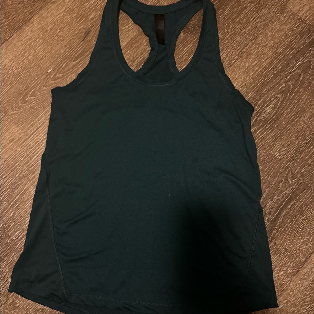 Yogalicious tank small